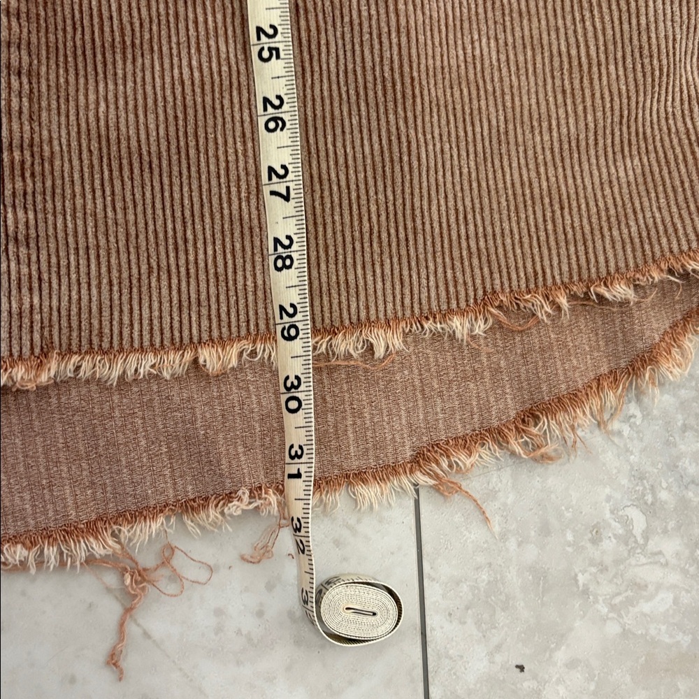 POL Size Large Oversized raw hem corduroy jacket - Picture 7 of 7